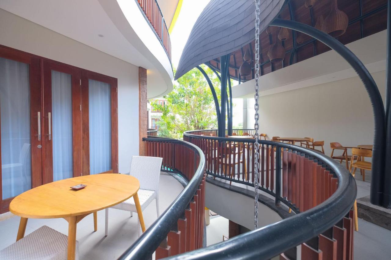 Djabu Seminyak Hotel Denpasa Buitenkant foto