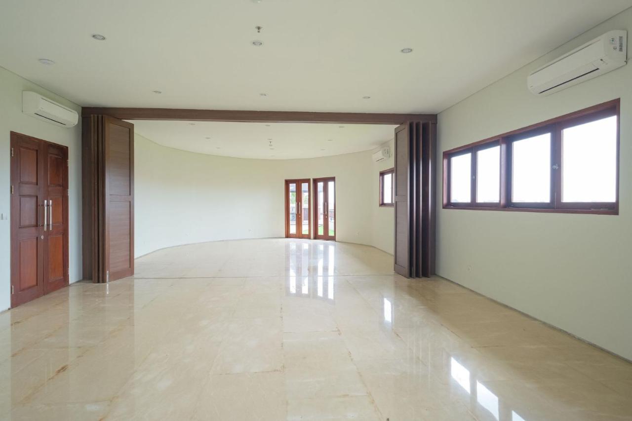 Djabu Seminyak Hotel Denpasa Buitenkant foto