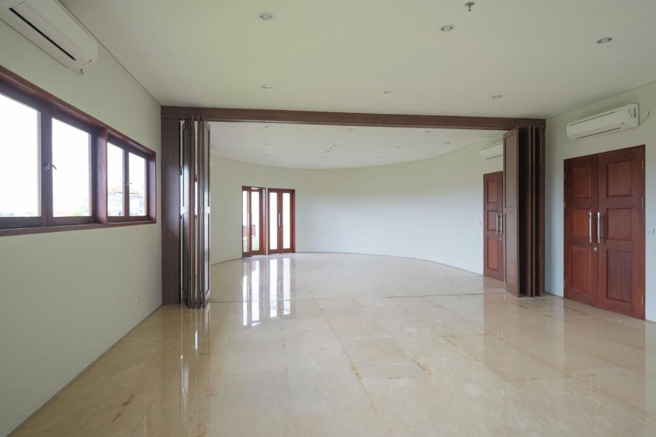 Djabu Seminyak Hotel Denpasa Buitenkant foto